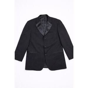 100% woolHugo Boss Three Button Black Virgin Wool Tuxedo Jacket Size 42R Regular